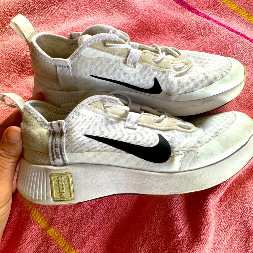 Nike slip on 1.5